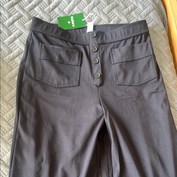 Stylish Black Button-Up Pants - Picture 1 of 5
